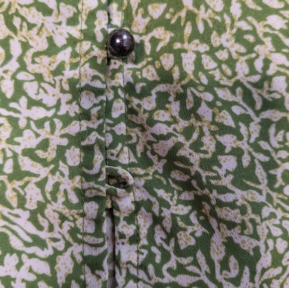 Banana Republic Green Floral Peplum Top - Picture 9 of 9